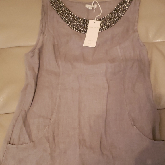 Dress - Picture 2 of 4